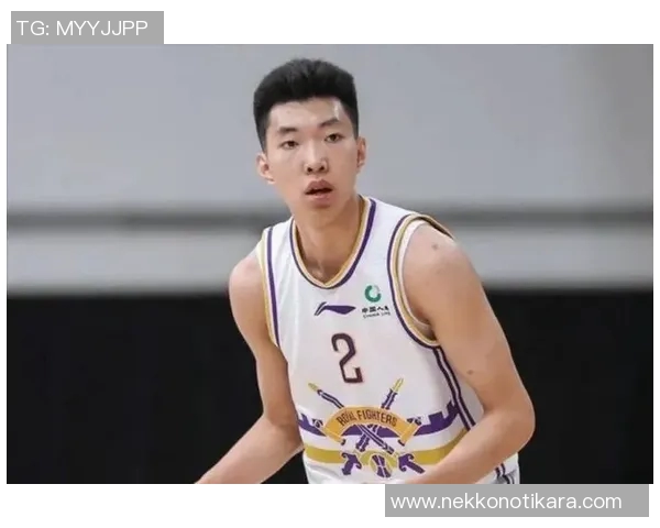 廖三宁助攻助力球队逆转胜利展现卓越团队合作精神