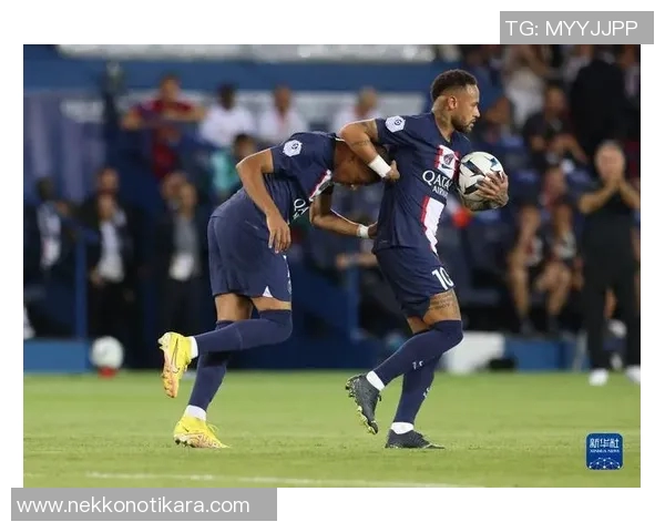 法甲冠军巴黎圣日耳曼队主场战平摩纳哥,继续领跑积分榜劲敌若日尼奥步调高攀 法甲冠军巴黎圣日耳曼队主场战平摩纳哥,继续领跑积分榜劲敌若日尼奥步调高攀